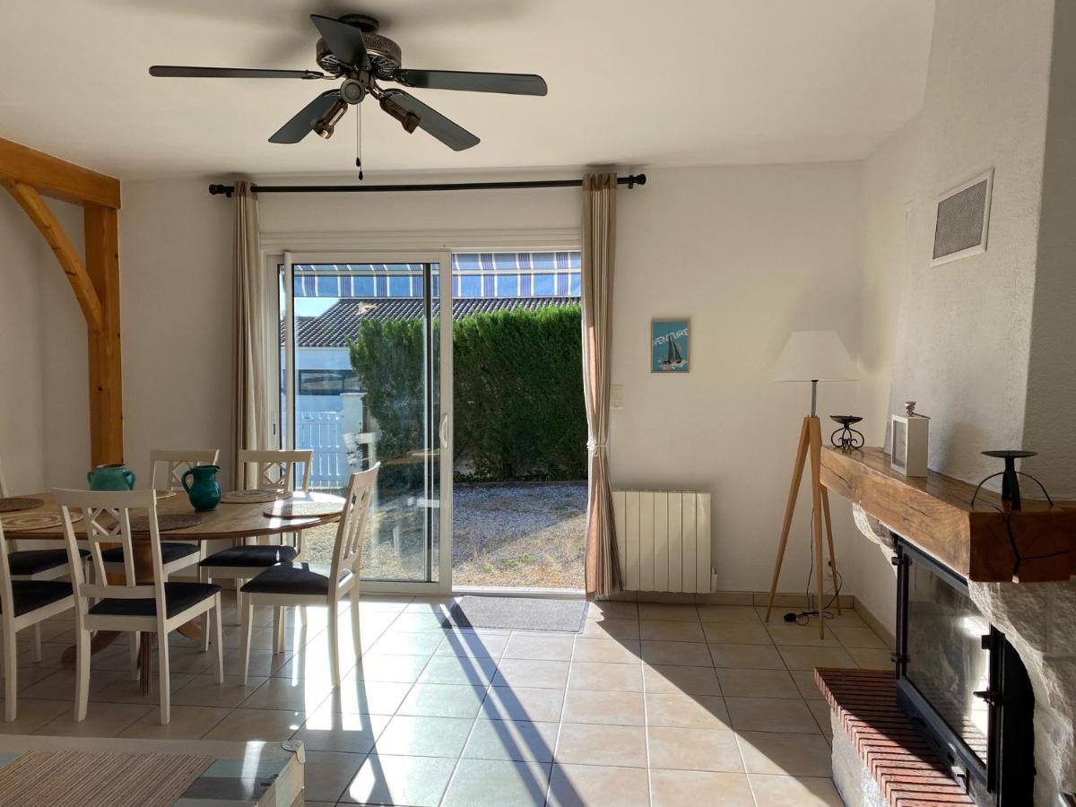 Maison Vendéenne à 10 min de la mer Avrillé Exterior foto